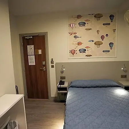 Hotel Montpensier Parijs