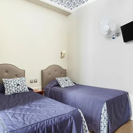 Hotel Montpensier Paris