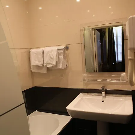 Montpensier 2* Párizs