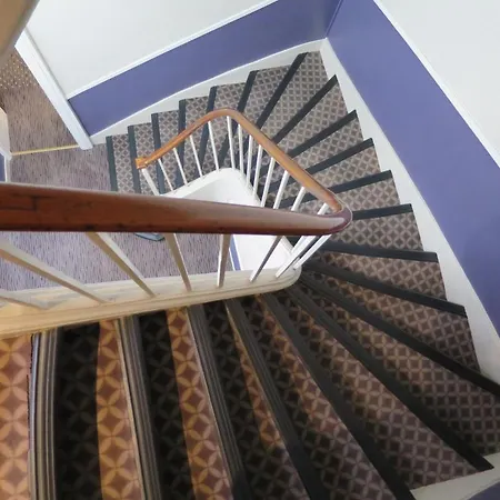 몽펜시에 2* 파리