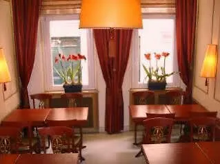 Montpensier Szálloda 2*