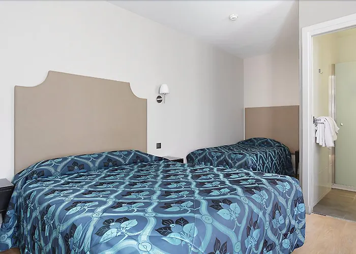 Montpensier 2* Paris