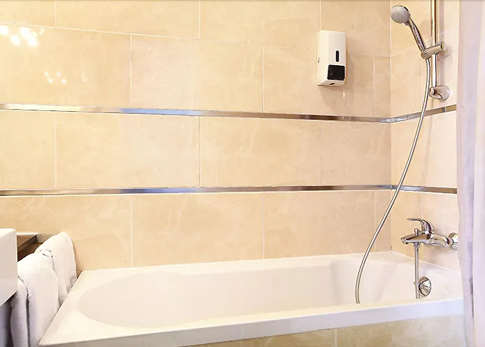 Hotell Montpensier 2*